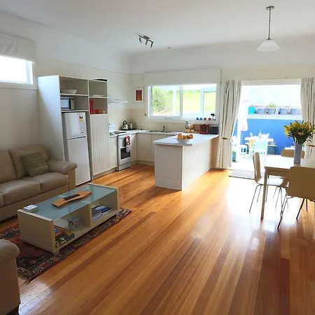 @ The Beach & Not Quite @ The Beach Holiday Cottages - Stanley Room photo