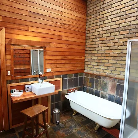 @ The Beach & Not Quite @ The Beach Holiday Cottages - Stanley Room photo