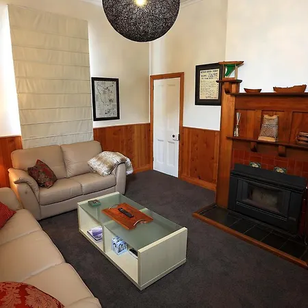 @ The Beach & Not Quite @ The Beach Holiday Cottages - Stanley Room photo